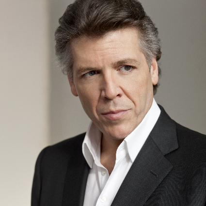 Headshot of Thomas Hampson